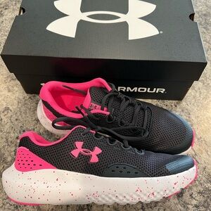 Girls Under Armour Black and Pink Athletic Shoes (GGS Surge 4)